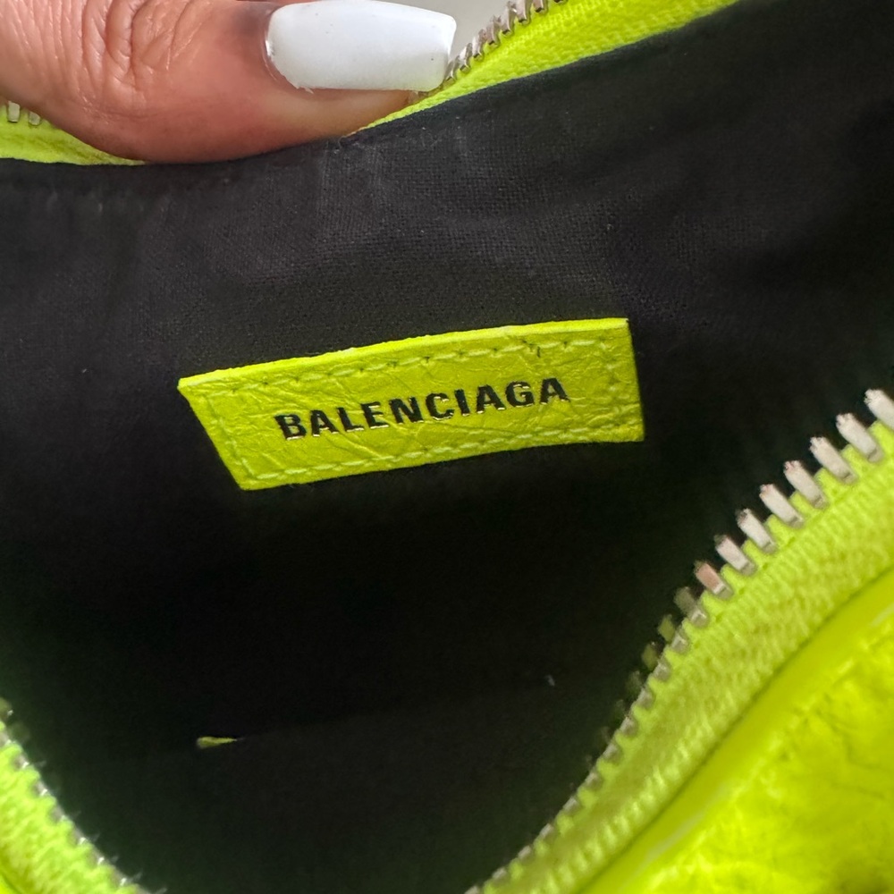Balenciaga Yellow Shoulder Bag with Silver Chain - Picture 5 of 5